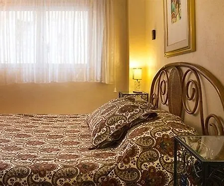 Oda ve Kahvaltı La Locandiera Cagnes-sur-Mer